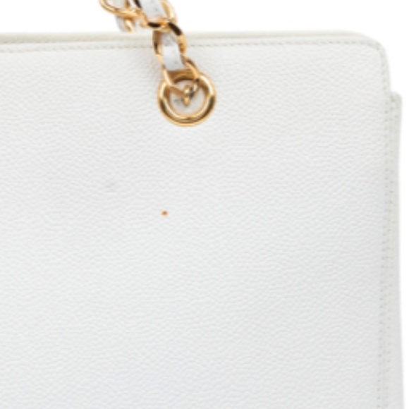 VINTAGE CHANEL White Caviar Leather Bag from 1997-1999 - Authentic! - Picture 7 of 10